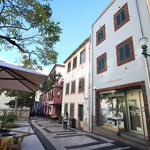 Tr3s Qu4rtos Carmo By Analodges Apartment