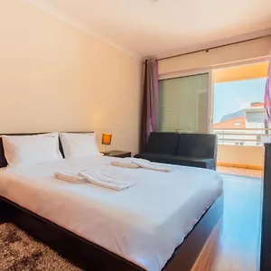 Flh Park With Pool Apartment